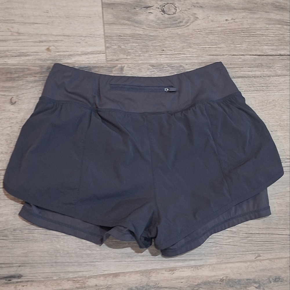 Soothfeel Women’s Athletic Running Shorts Size L Gray Built-In Liner #1408 - Picture 3 of 5